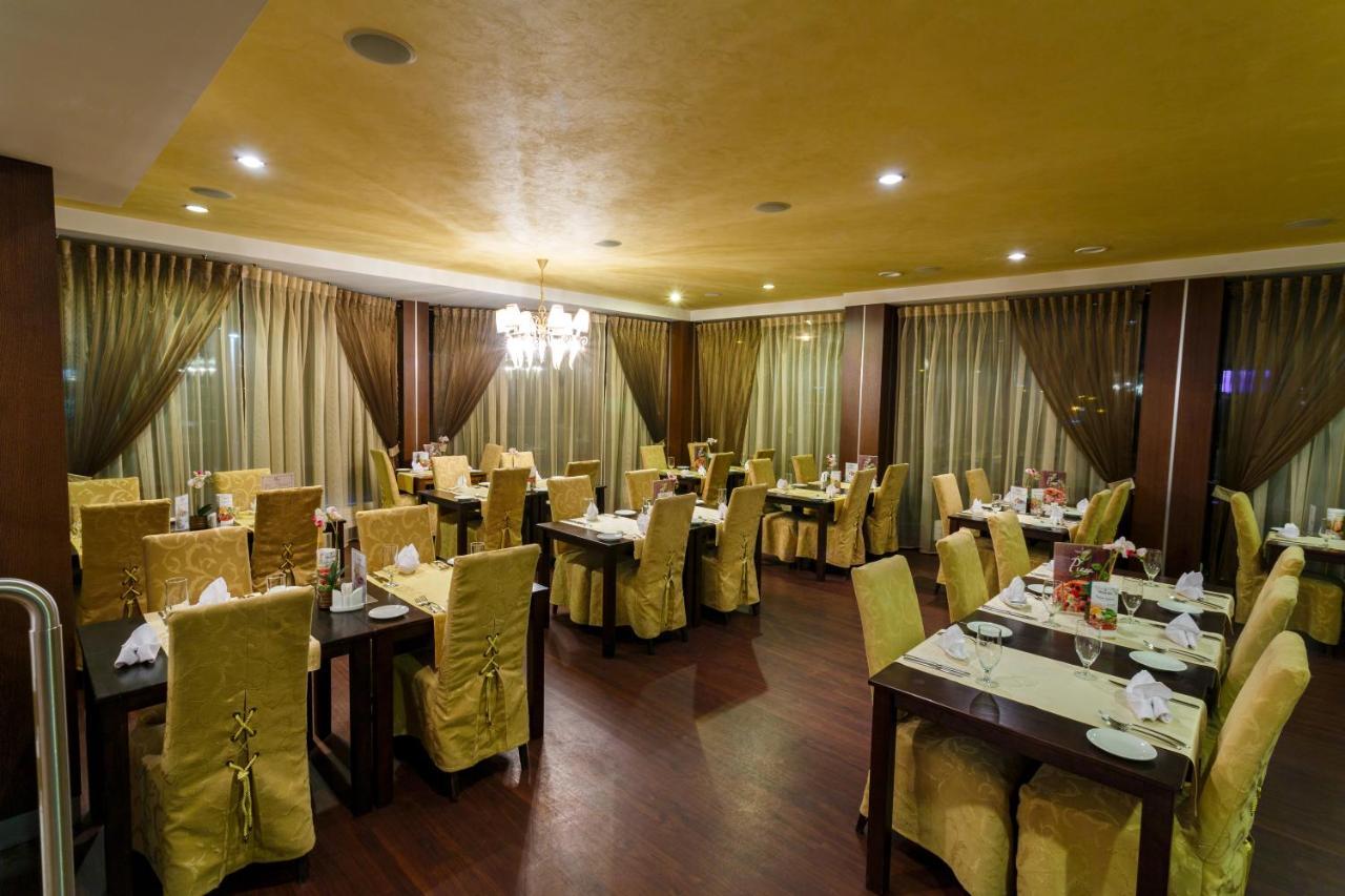 Rocca Al Mare Hotel Reval